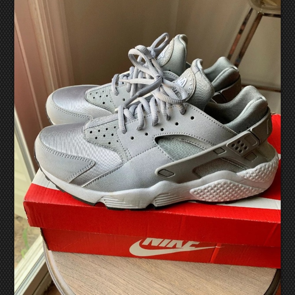 nike 634835 004 Air Huaraches Wolf Grey